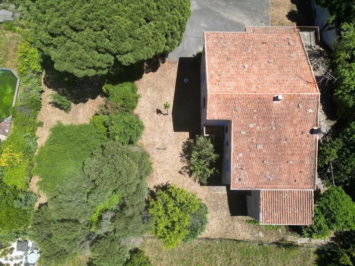 Image No.7-5 Bed House for sale