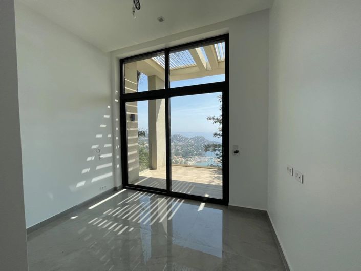 Image No.13-5 Bed House for sale