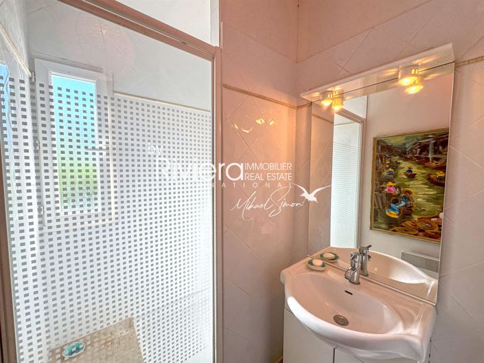 Image No.22-5 Bed House for sale