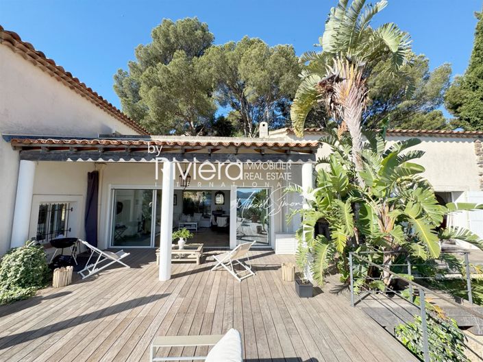 Image No.3-5 Bed House for sale