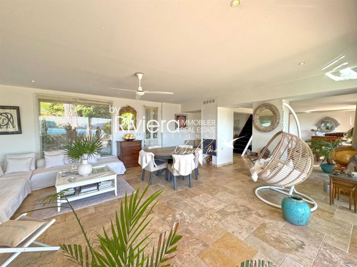 Image No.6-5 Bed House for sale