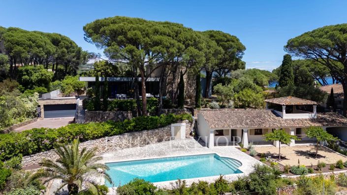 Image No.2-5 Bed House for sale