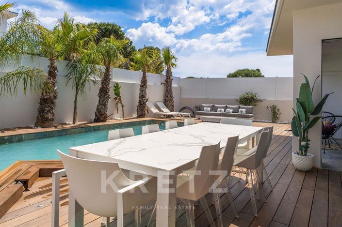 Image No.2-3 Bed Property for sale