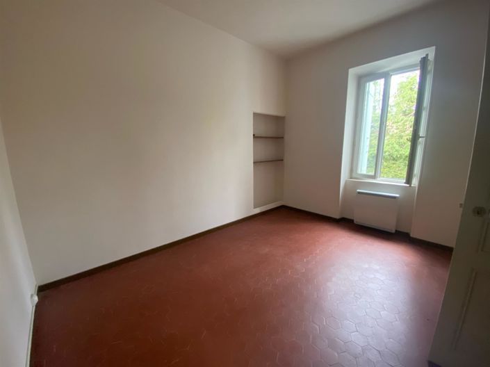 Image No.15-3 Bed House for sale