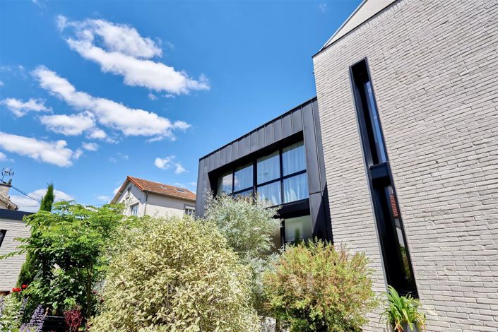 Image No.26-5 Bed House for sale