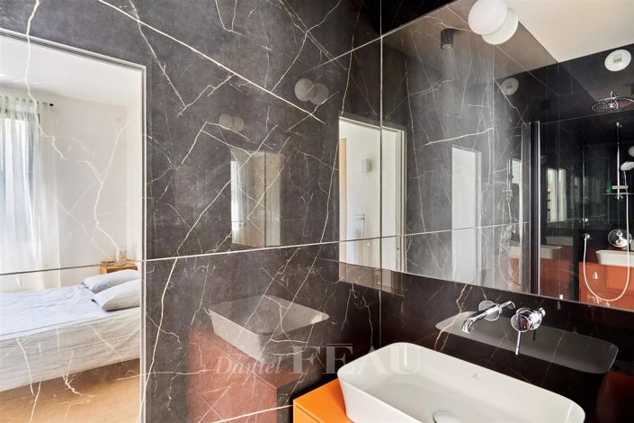 Image No.36-5 Bed House for sale