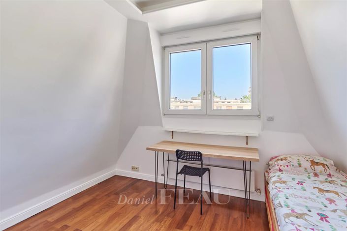 Image No.13-4 Bed Apartment for sale