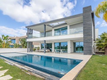 1 - Loule, House