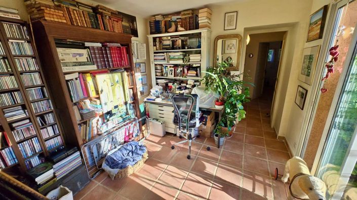 Image No.14-4 Bed House for sale