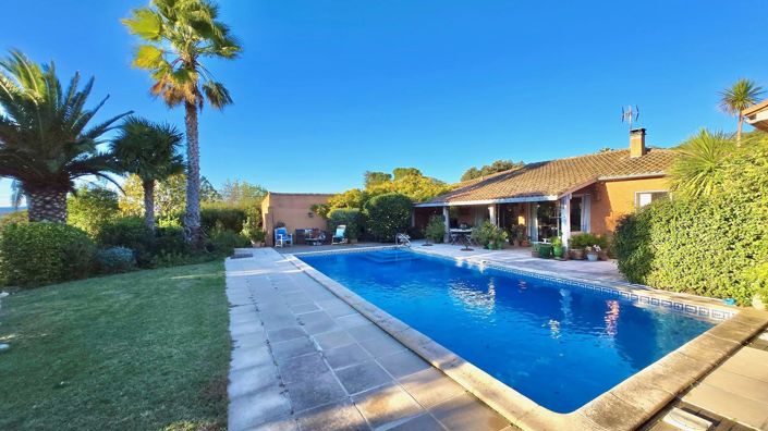 Image No.20-4 Bed House for sale