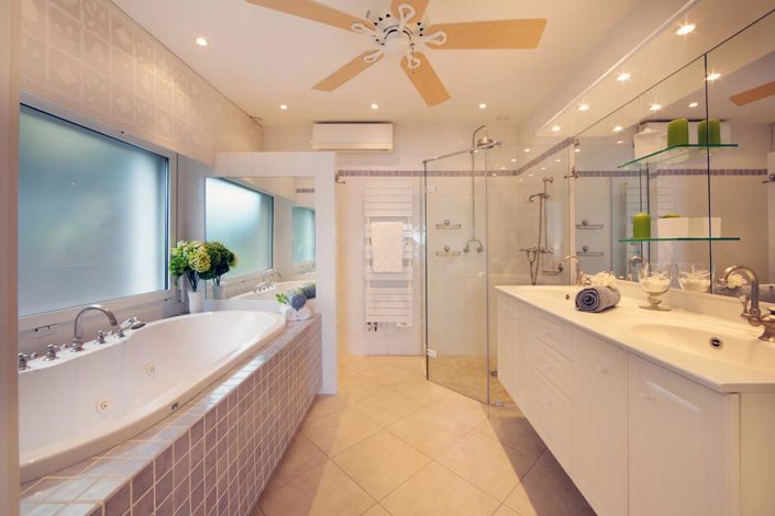 Image No.15-4 Bed House for sale