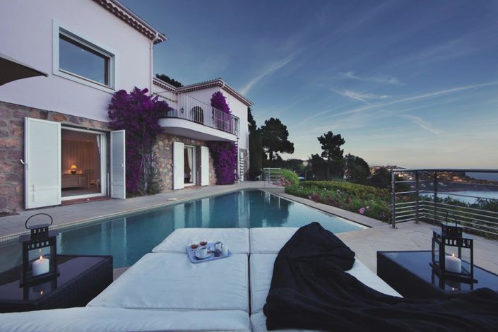 Image No.24-4 Bed House for sale