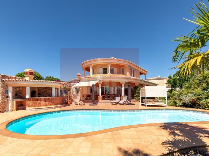Image No.1-3 Bed House for sale