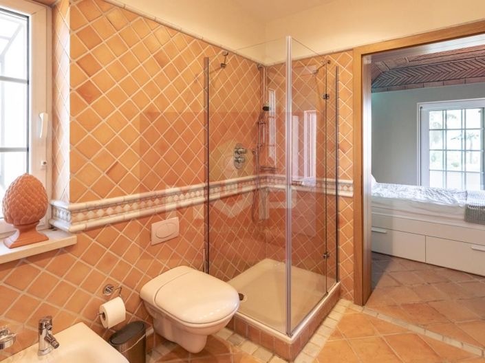 Image No.14-3 Bed House for sale