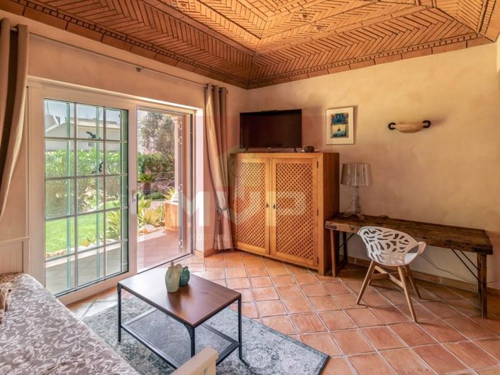 Image No.32-3 Bed House for sale