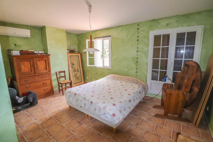 Image No.31-4 Bed House for sale