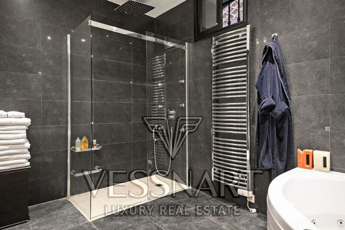 Image No.15-4 Bed House for sale