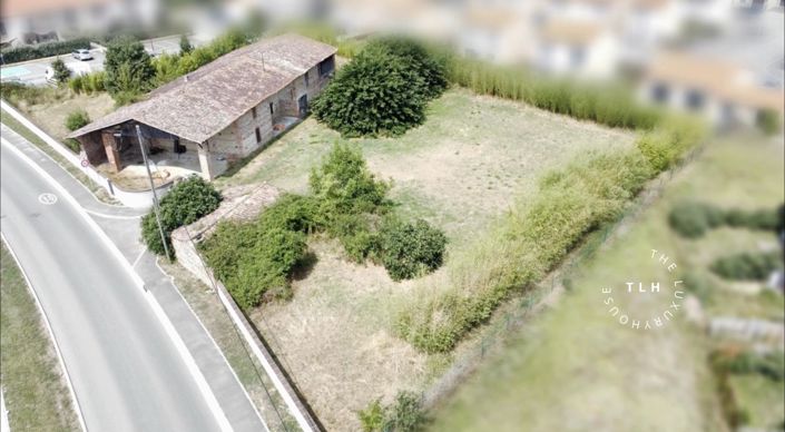 Image No.4-6 Bed House for sale