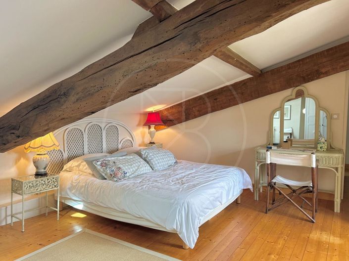 Image No.9-3 Bed House for sale