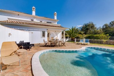 1 - Loule, House