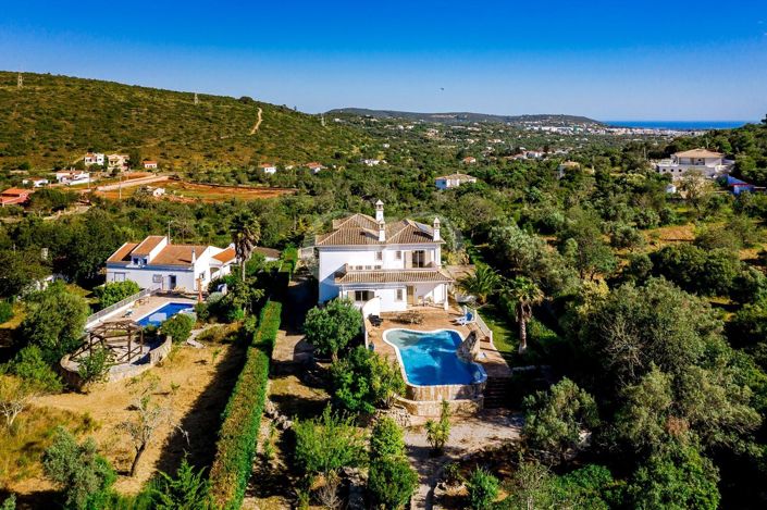 Image No.16-4 Bed House for sale