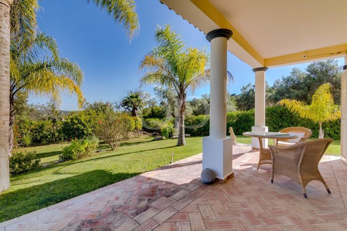 Image No.2-4 Bed House for sale