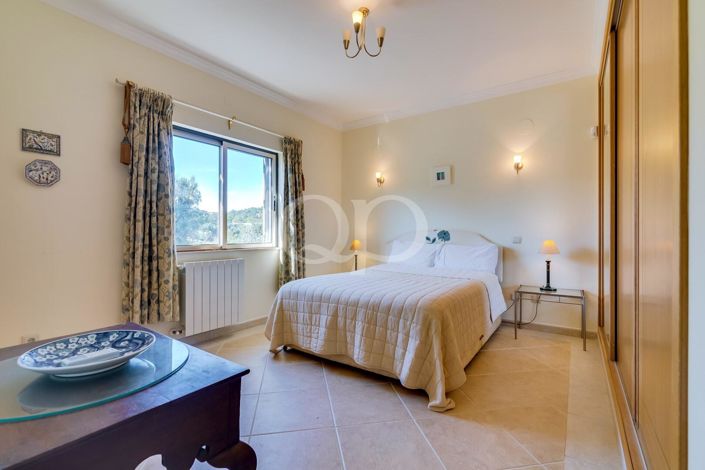 Image No.23-4 Bed House for sale