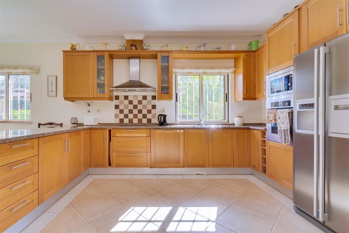 Image No.36-4 Bed House for sale