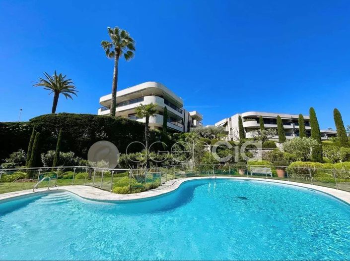 Image No.1-3 Bed Apartment for sale
