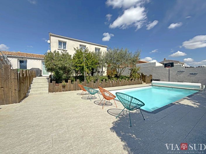 Image No.1-5 Bed House for sale