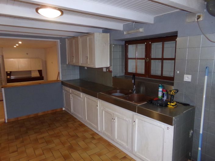 Image No.6-5 Bed House for sale