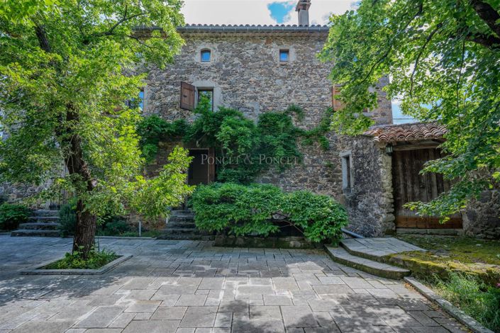 Image No.1-6 Bed House for sale