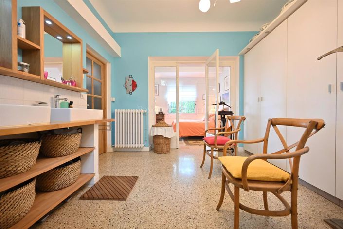 Image No.11-4 Bed House for sale