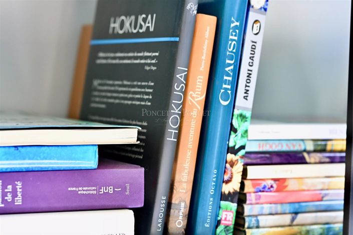 Image No.9-4 Bed House for sale