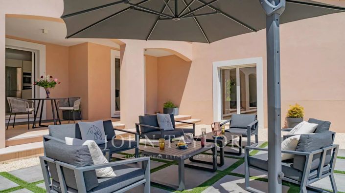 Image No.19-5 Bed House for sale