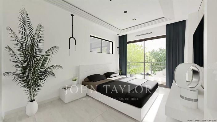 Image No.42-5 Bed House for sale