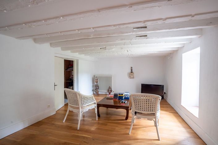 Image No.15-4 Bed House for sale