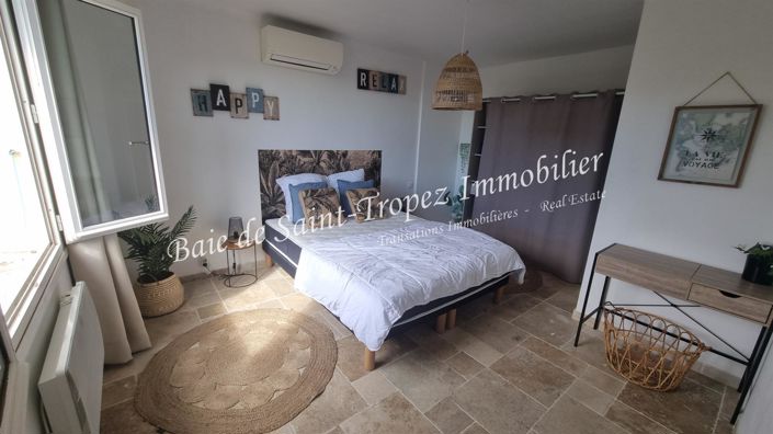 Image No.13-5 Bed House for sale