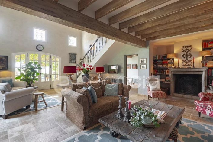 Image No.12-6 Bed House for sale