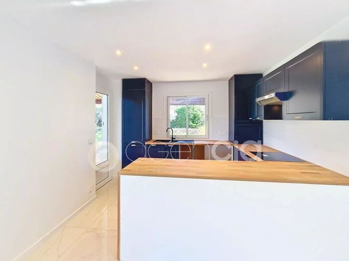 Image No.7-3 Bed Apartment for sale