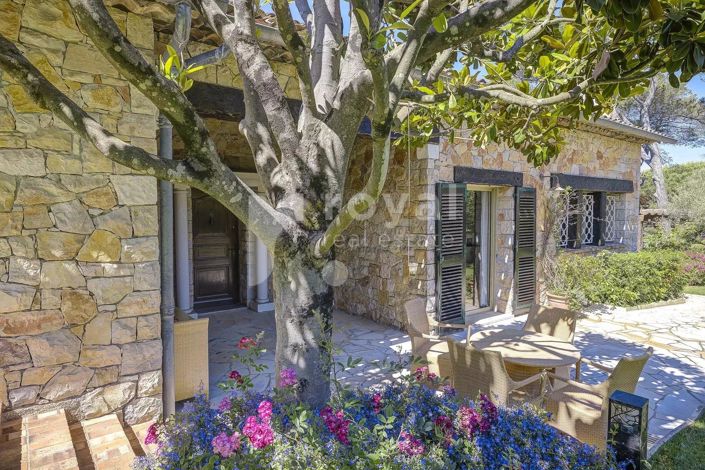 Image No.33-5 Bed House for sale