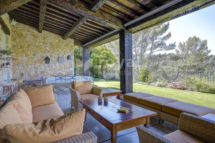 Image No.7-5 Bed House for sale