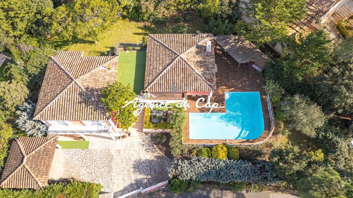 Image No.2-4 Bed House for sale