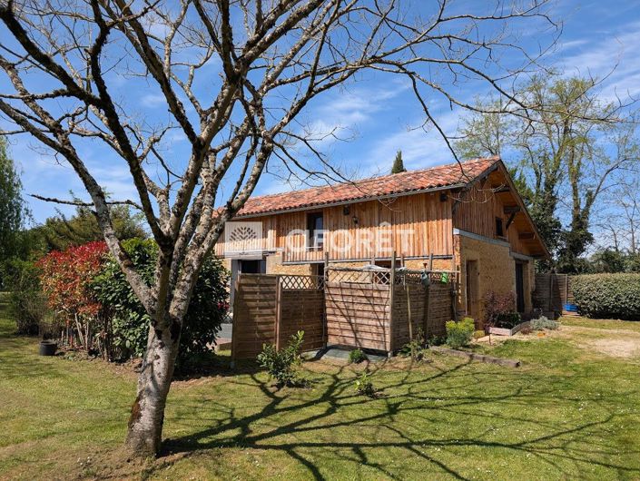 Image No.2-6 Bed House for sale