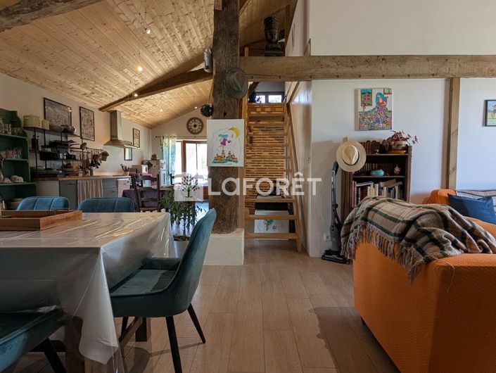 Image No.4-6 Bed House for sale