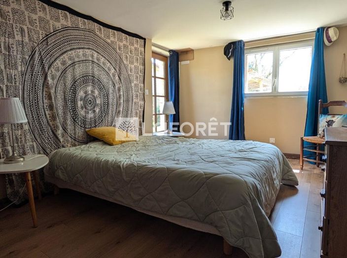 Image No.5-6 Bed House for sale