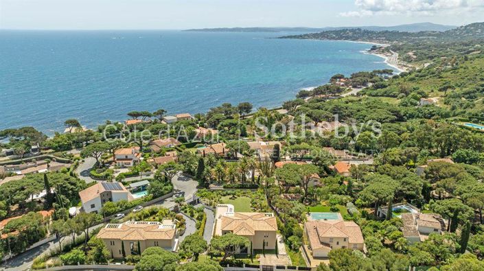 Image No.2-6 Bed Property for sale