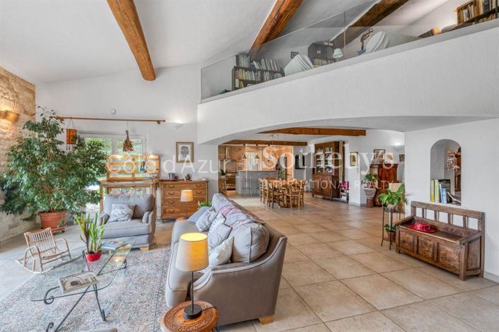 Image No.9-5 Bed House for sale