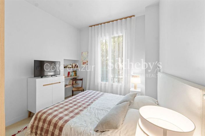 Image No.13-3 Bed House for sale