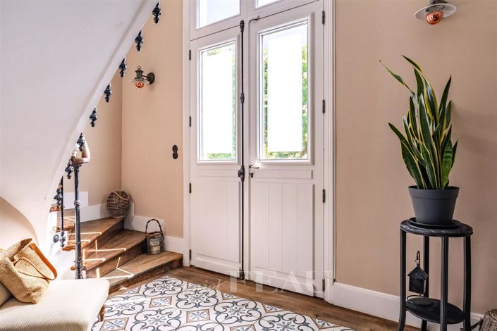 Image No.12-3 Bed House for sale